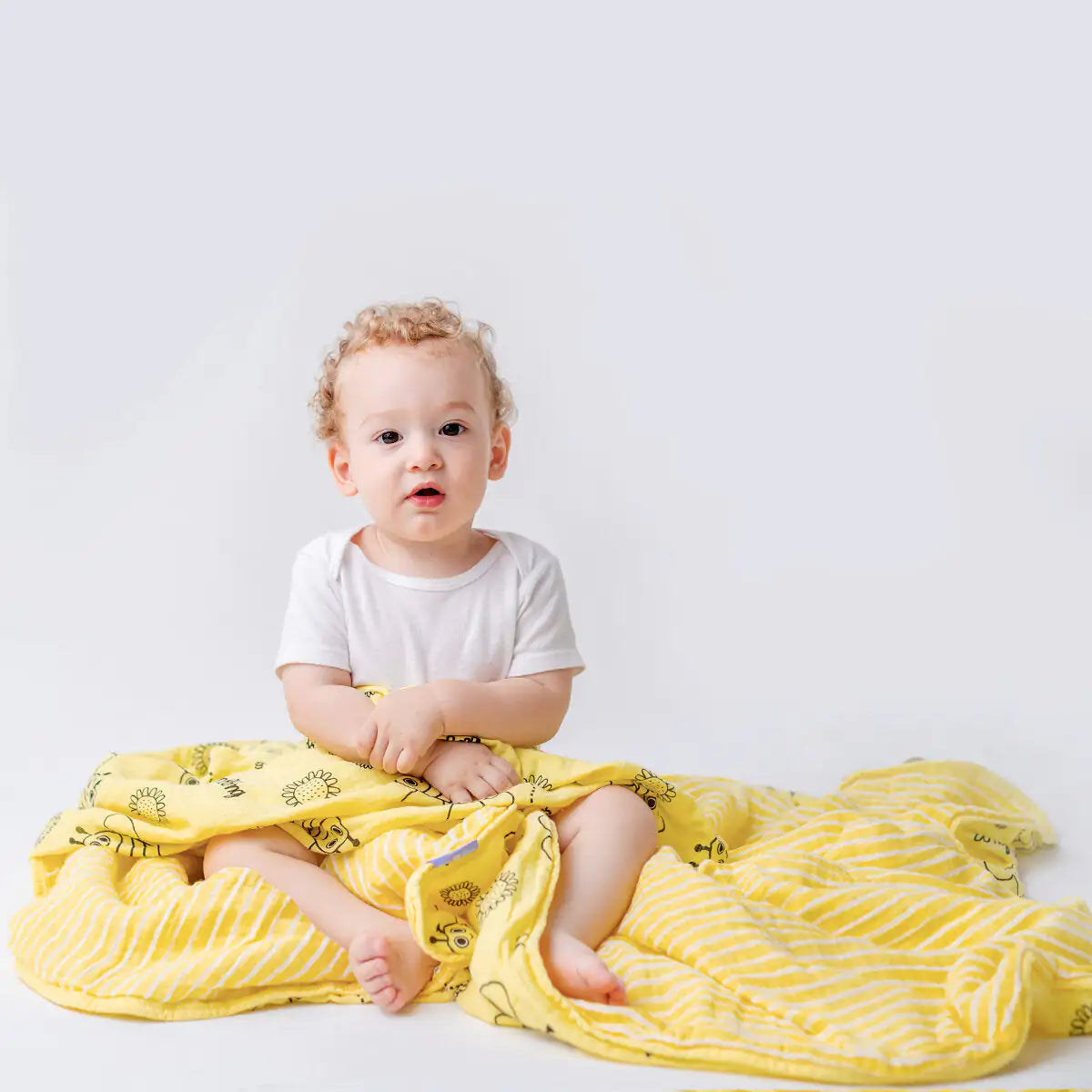 Cotton Muslin Baby Fiber-Filled Blanket — Buzzy Bee Bella